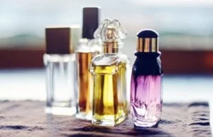 Jouw parfum blijft veel langer hangen met deze simpele tip