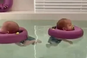 Dit ziet er toch te heerlijk uit! Wat kunnen baby’s genieten