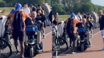 Techno-opa gaat helemaal los op z’n scootmobiel bij festival in Arnhem!