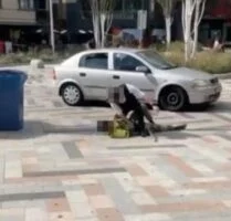 Beveiliger betrapt winkeldief op heterdaad en leert hem een lesje (loopt fout af)